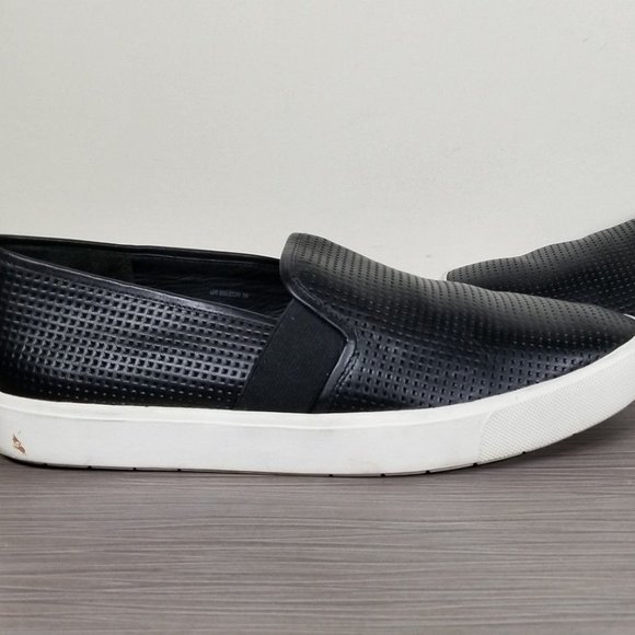 Vince Blair 5 Slip-On Sneaker, Black Leather, Womens Size 8 US / 39 - Picture 7 of 10
